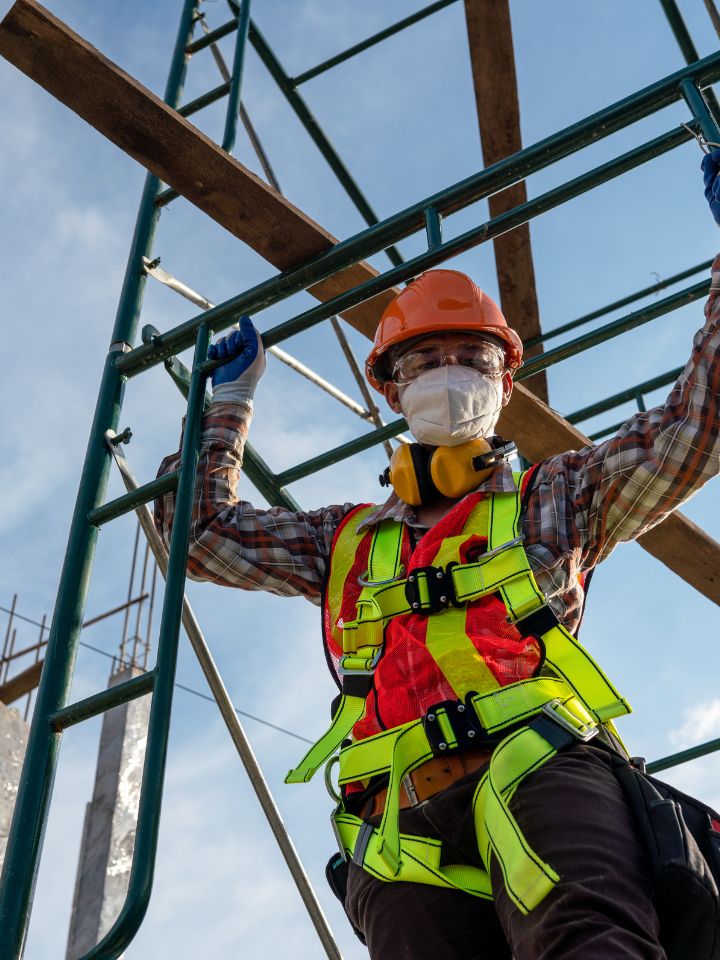 access platforms Bethnal Green